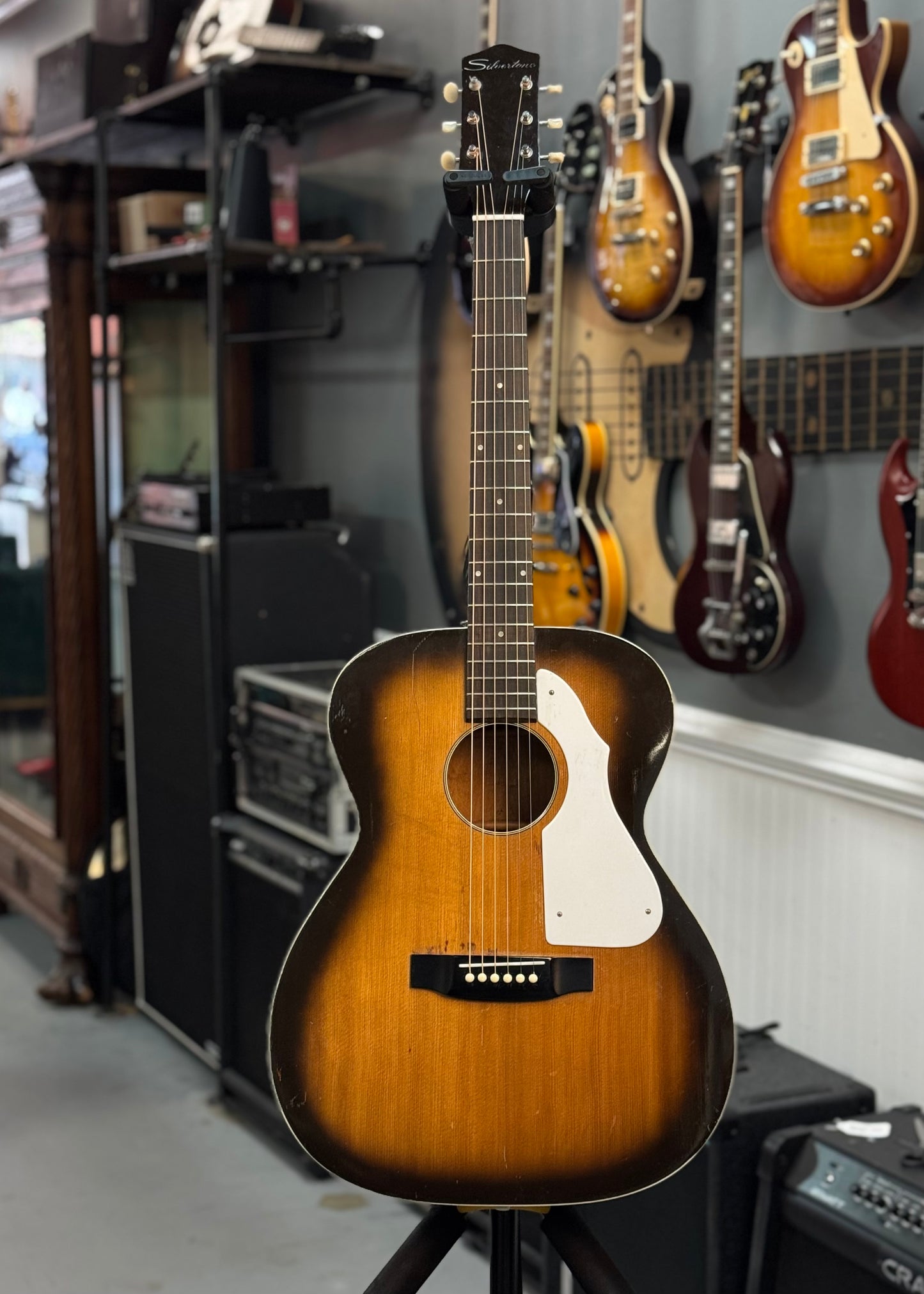 Silvertone H621