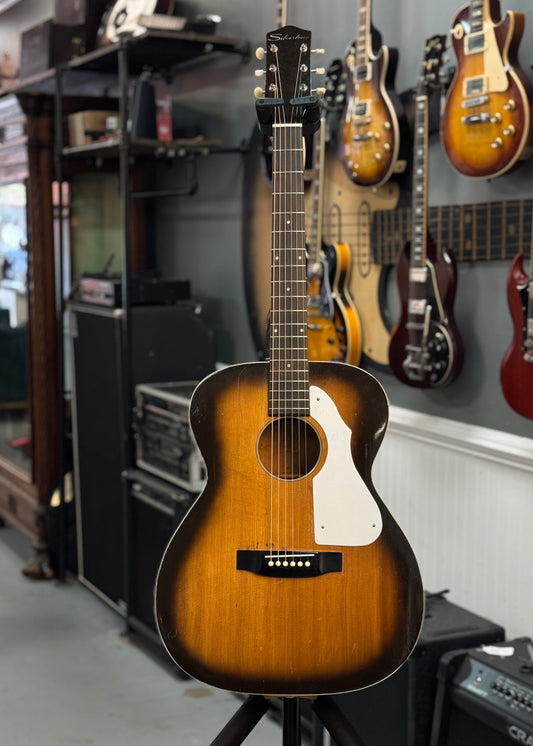 Silvertone H621