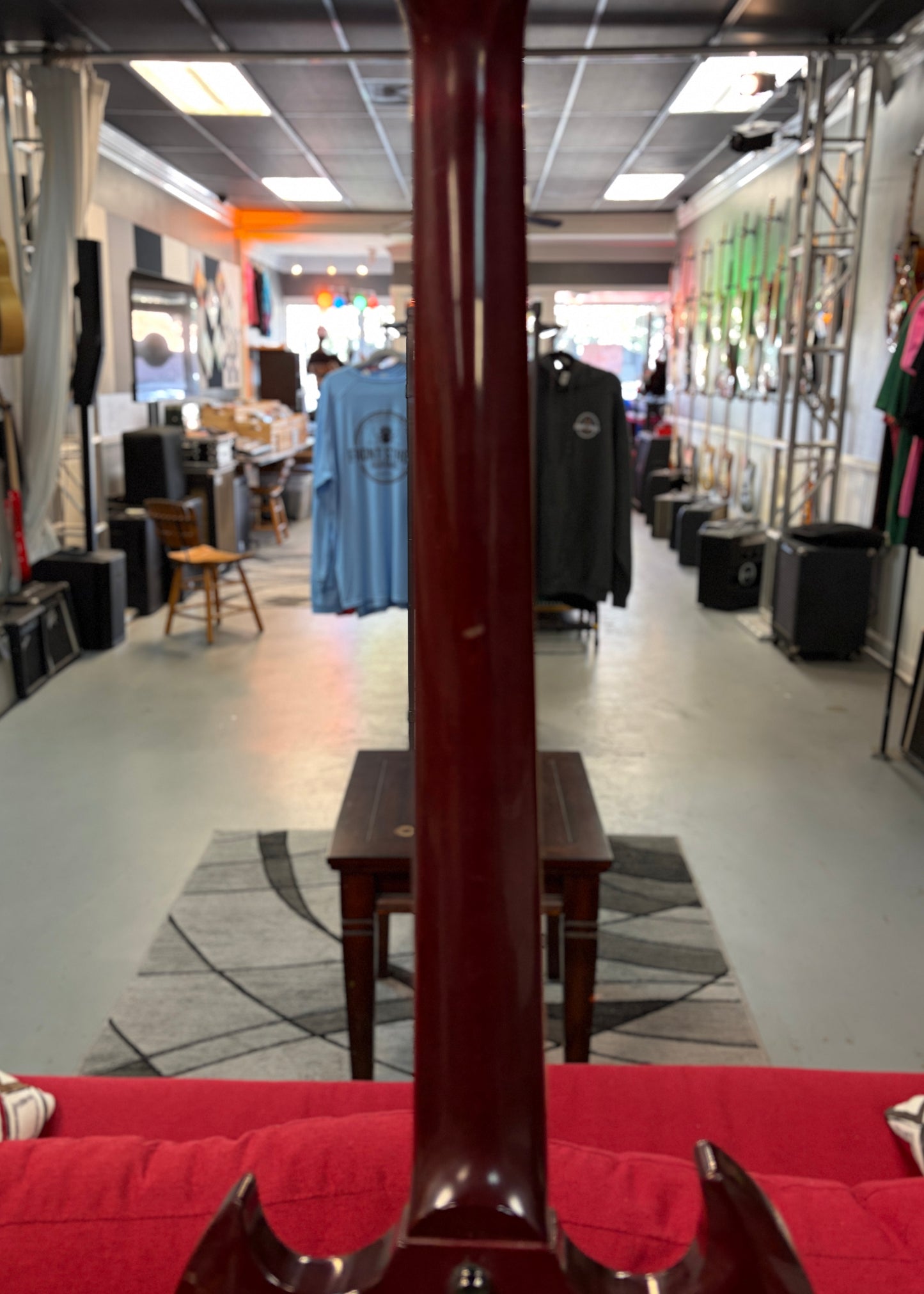 Gibson “Pre-Historic” ‘62 SG Standard Reissue (1986).