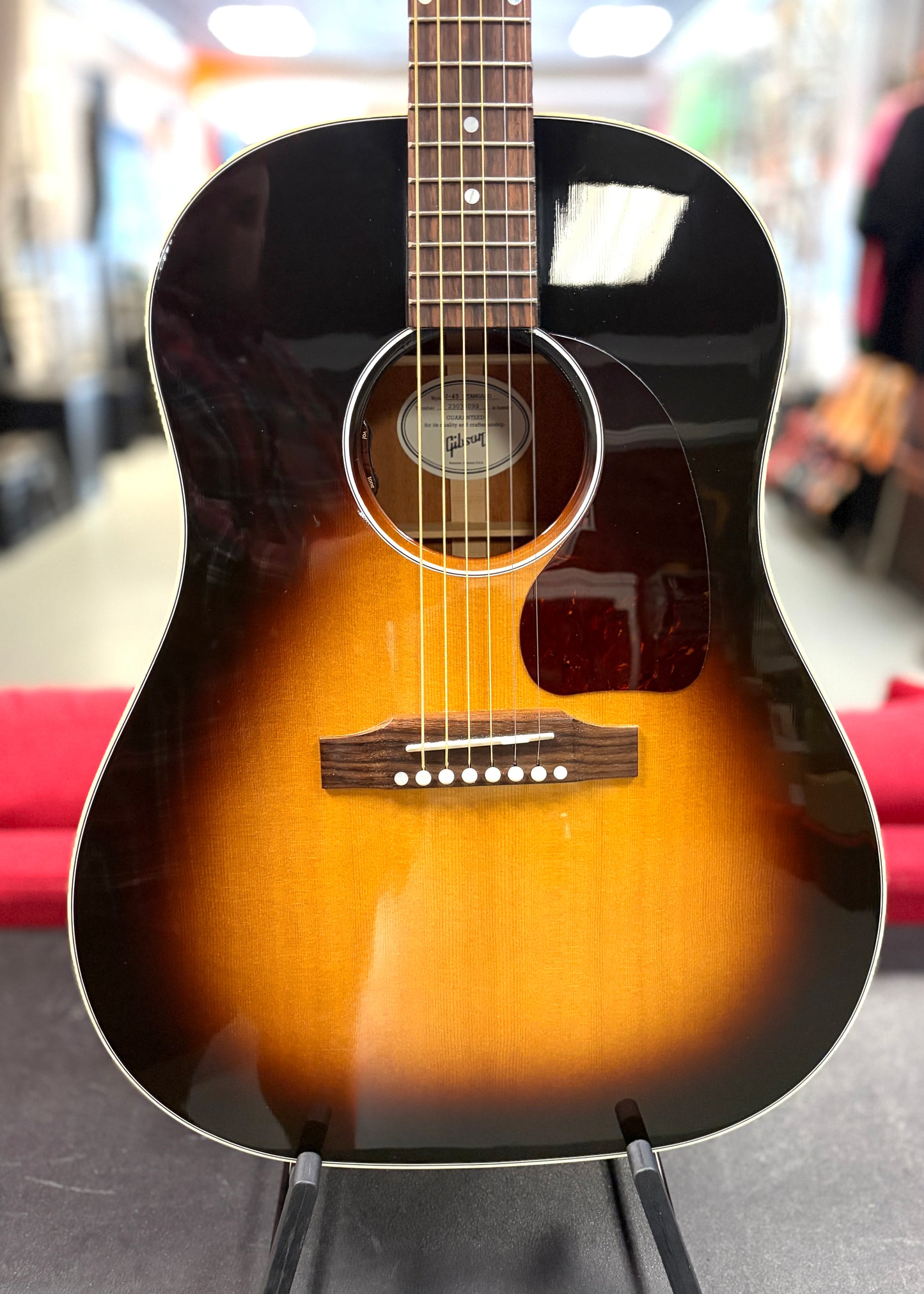 Gibson J-45 Standard (2025)