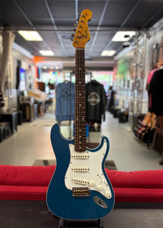 Fender CS Double-Bound Strat