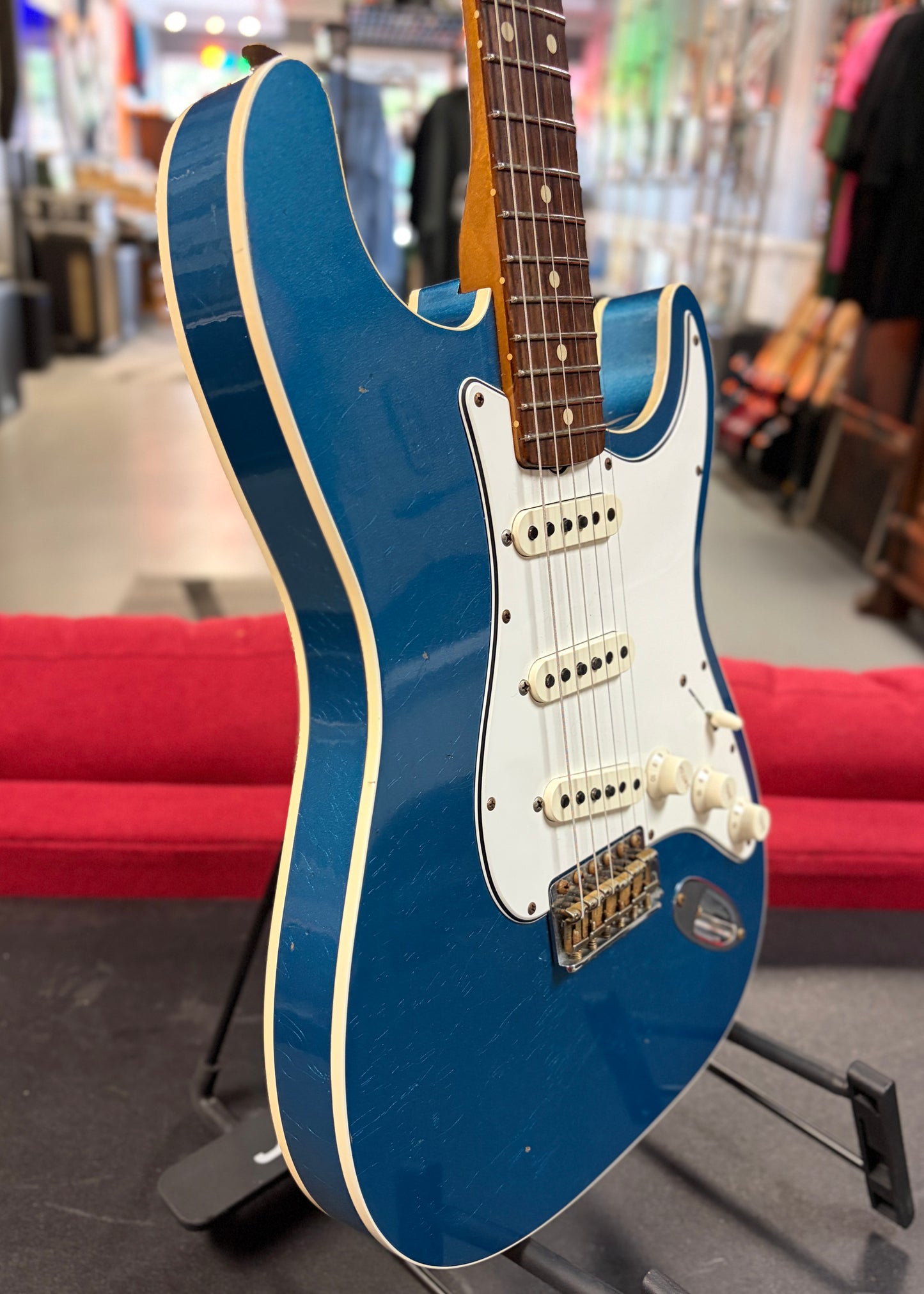 Fender CS Double-Bound Strat