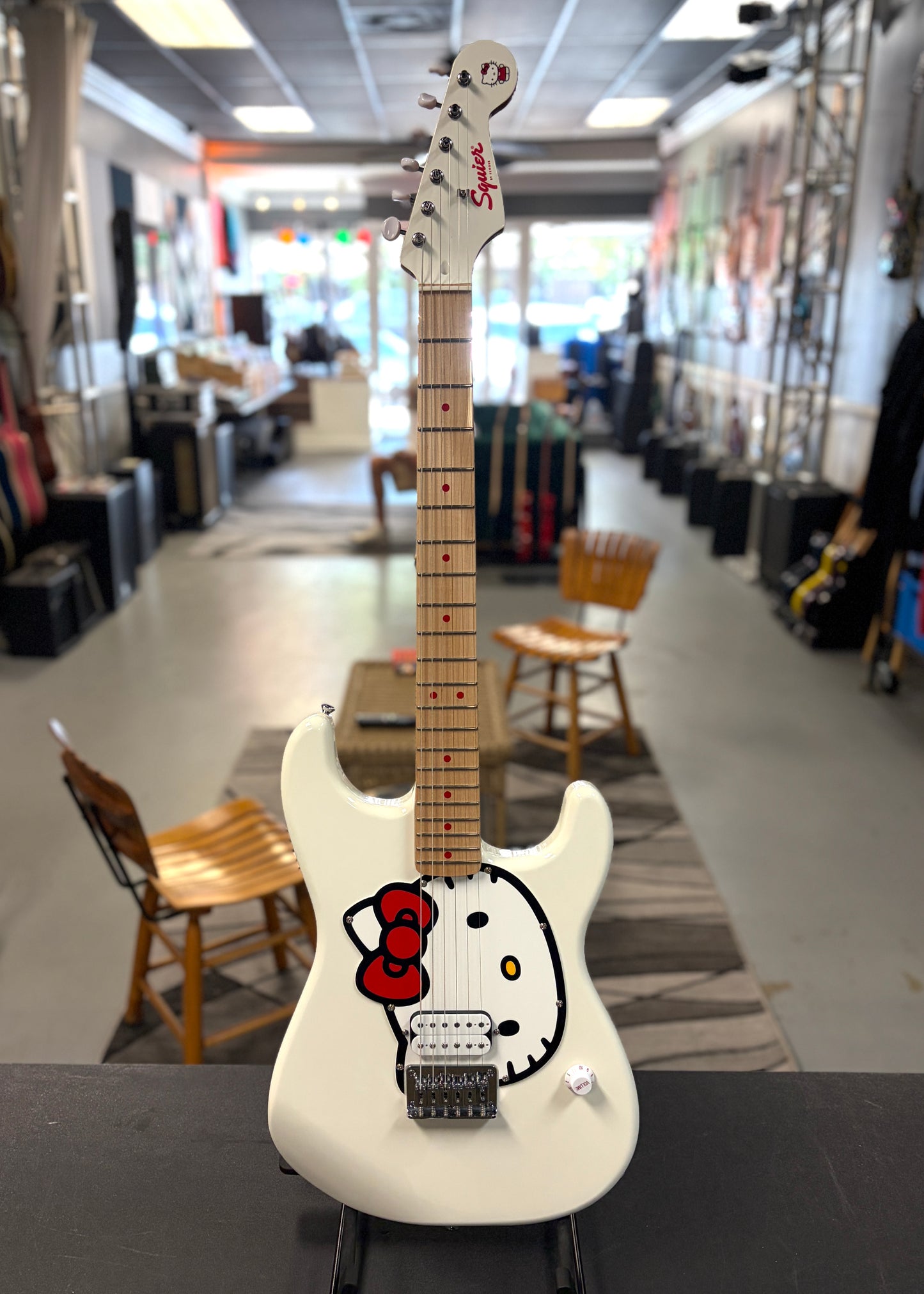Squier Limited Hello Kitty Strat