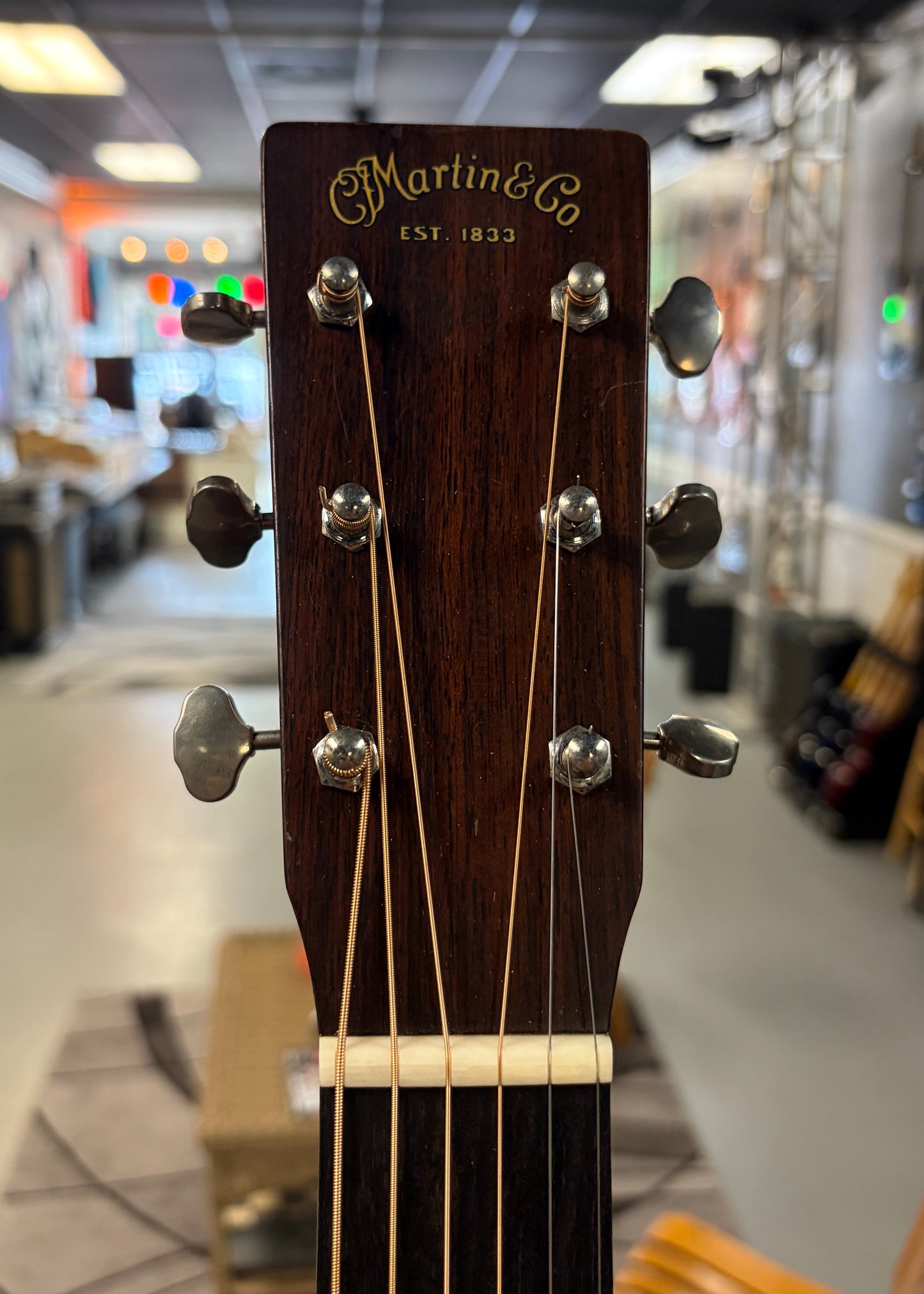Martin D-18