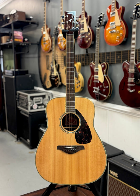 Yamaha FG-730S