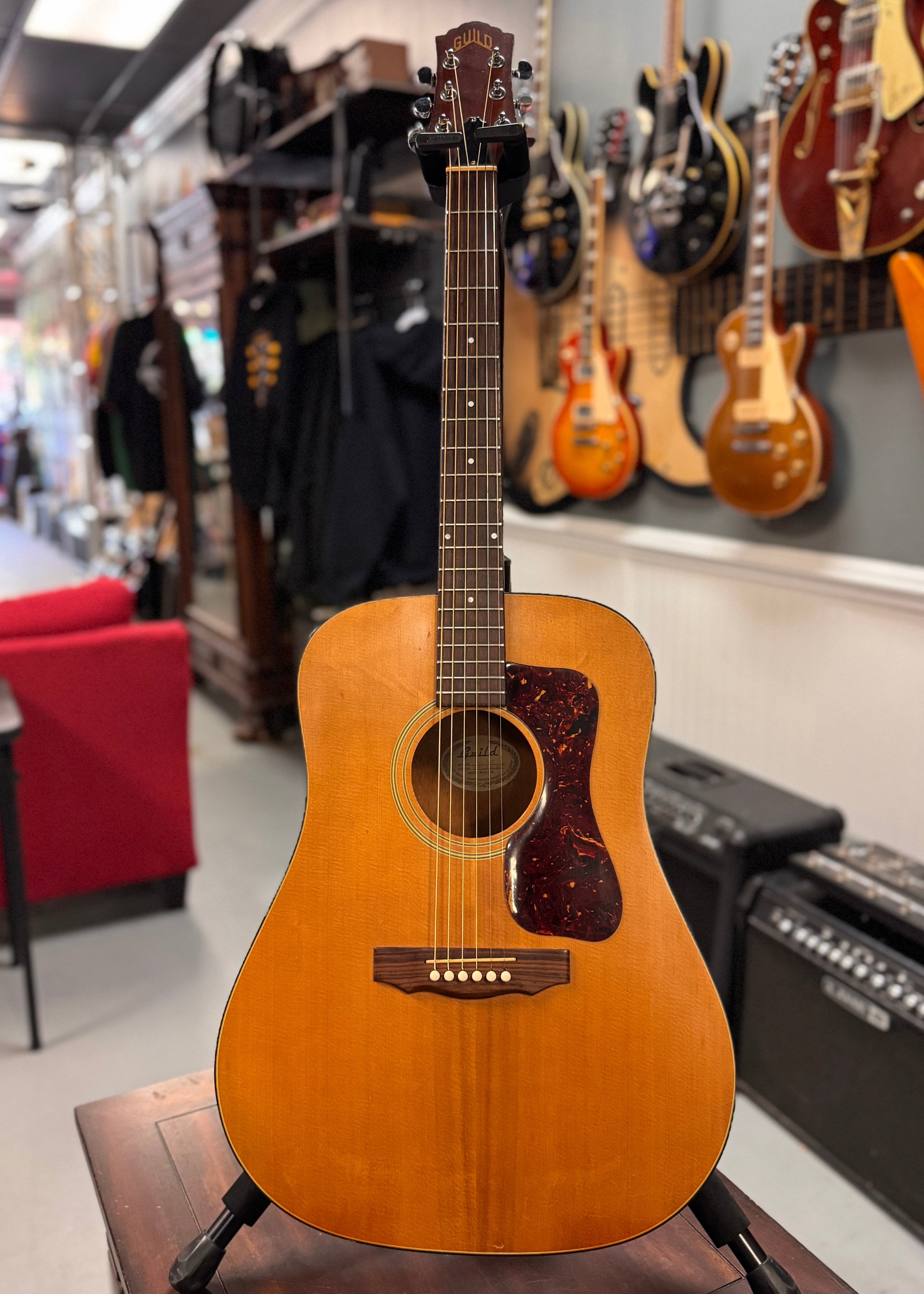 Guild D4-NT – Front Street Guitars
